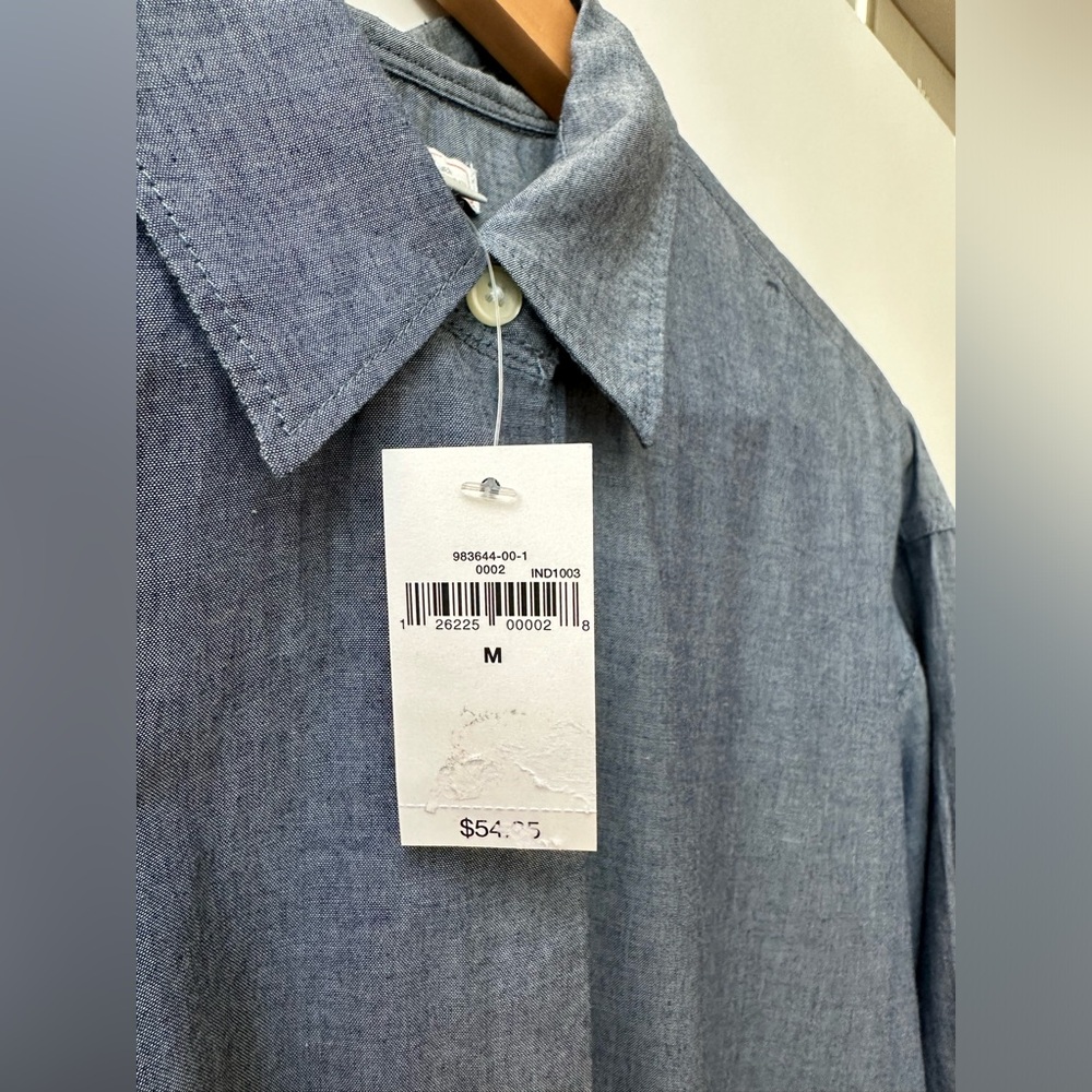 GAP MATERNITY - HI/LO HEM, 3/4 SLEEVES, LT WT CHAMBRAY TUNIC TOP - MEDIUM - Picture 6 of 6